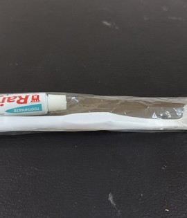 <FA-104> 6" Toothbrush with 5gm Raiya Toothpaste in Laminated Tube (50 pkt)